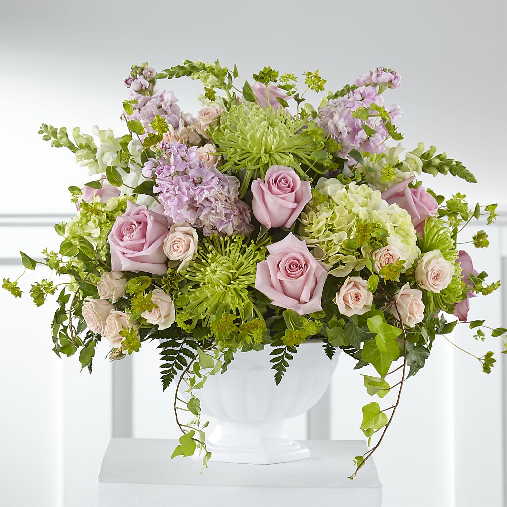 Radiant Embrace Arrangement – Frankstown Garden, Pittsburgh PA