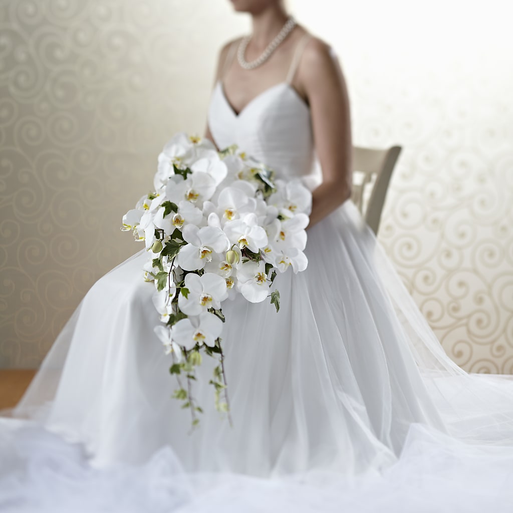 Classic White Bouquet – Frankstown Garden, Pittsburgh PA